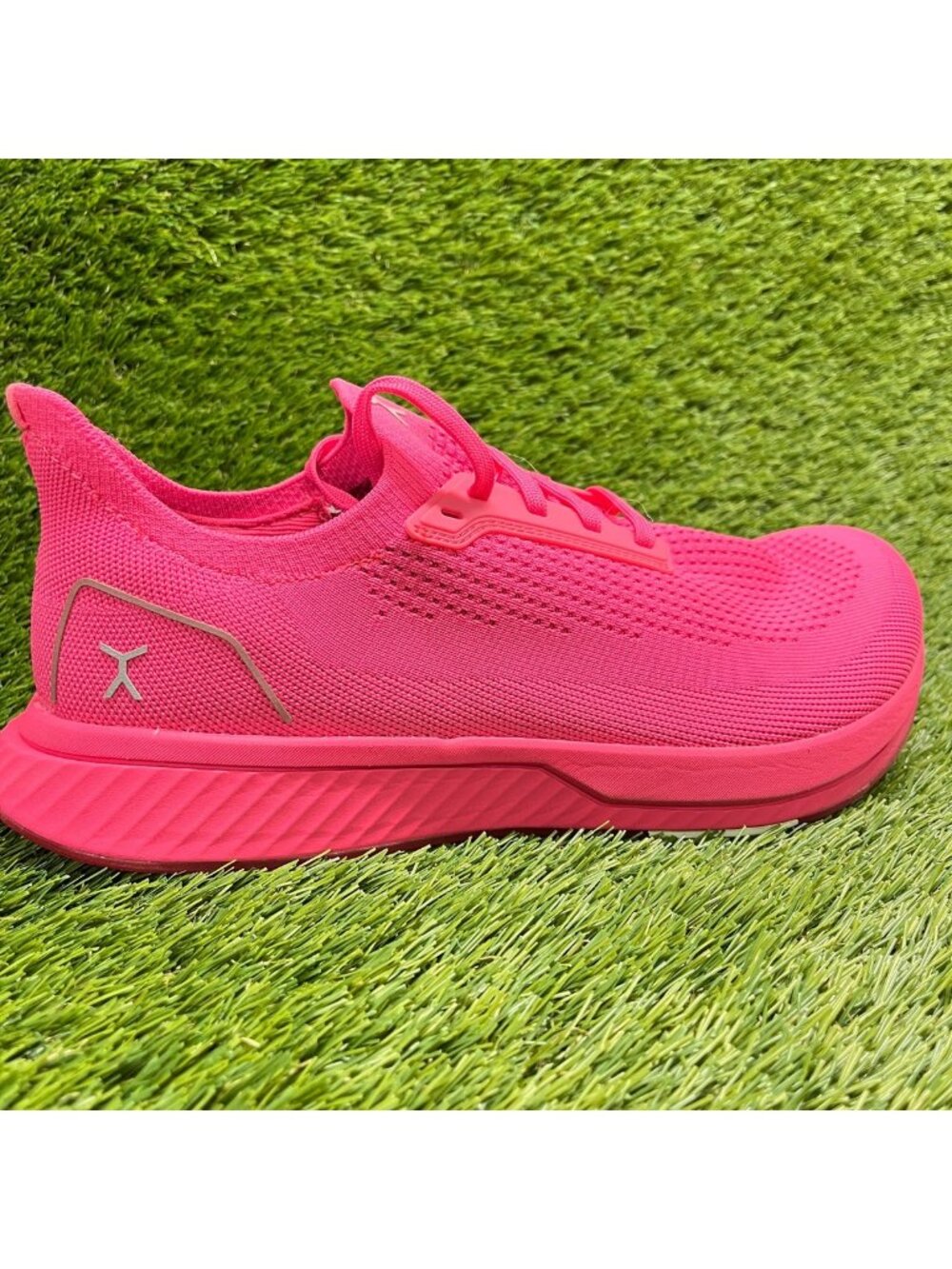 Flux Footwear Adapt Runner Neon Pink Mens Size 10 Athletic Knit Shoes Sneakers